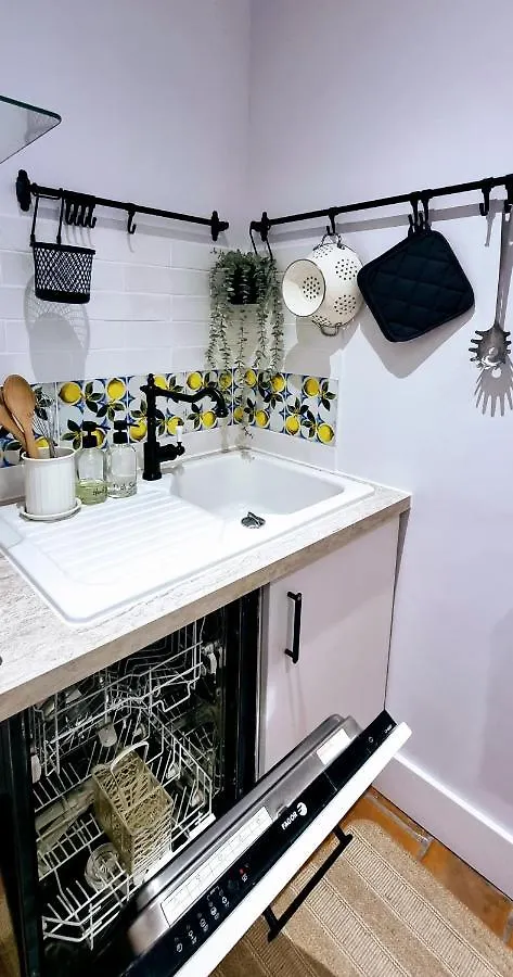 Charming Appartement In Vieux Nice France